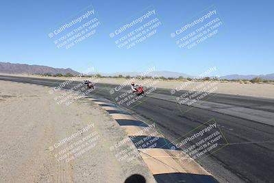 media/Dec-01-2025-Moto Forza (Mon) [[2daa91e15f]]/3-Beginner Group/Session 4 (Turn 10 Inside)/